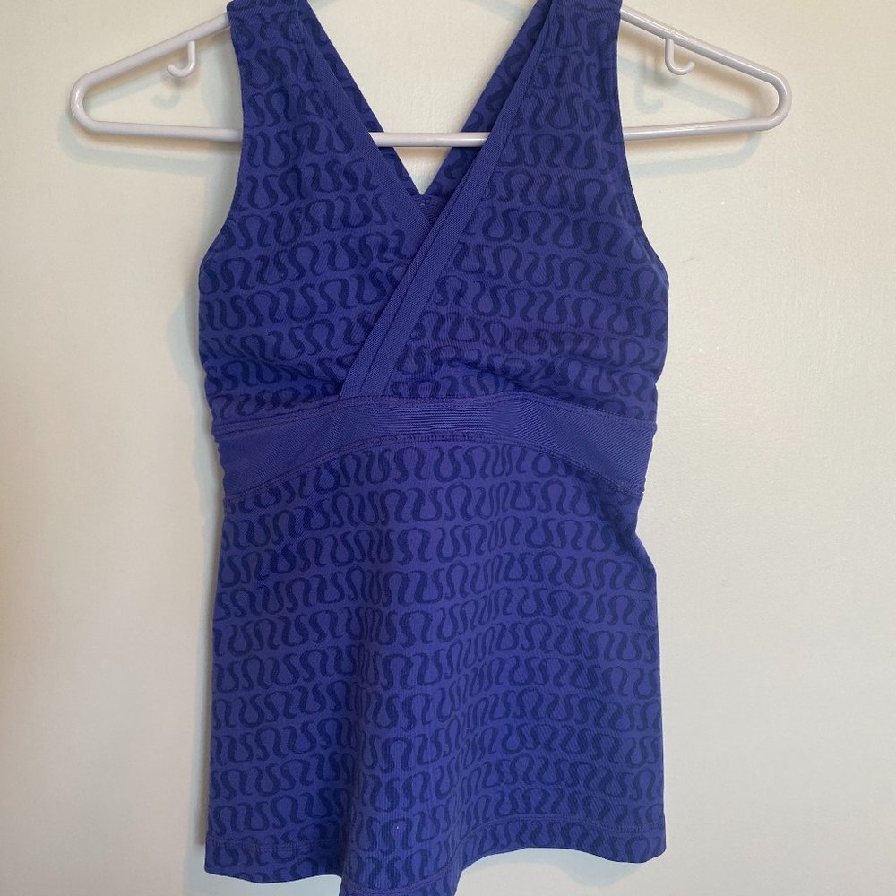 Lululemon v-neck tank - Picture 2 of 7